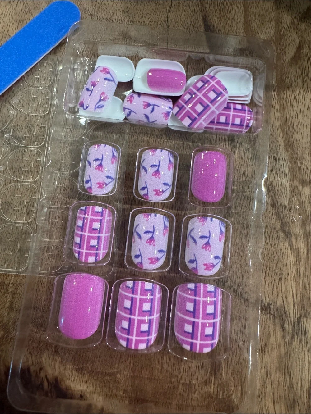 Purple Plaid & Floral Press-On Nails | 24 Pc Short Glossy Square